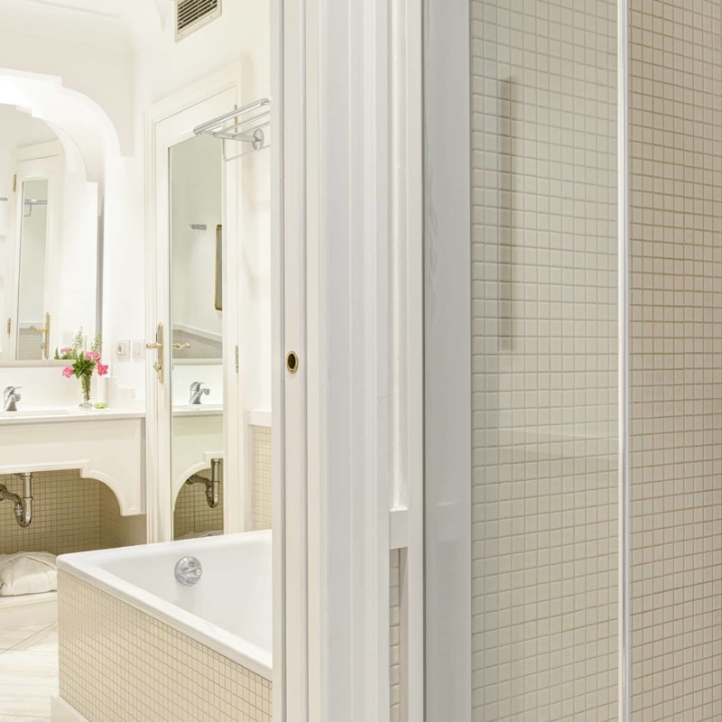 BagnoLuxurySuite