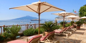 Solarium and Sitting Area down to the beach